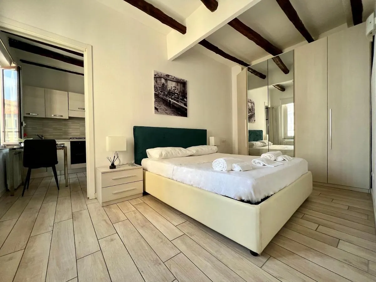 Beautiful View Navigli Apartment Milan